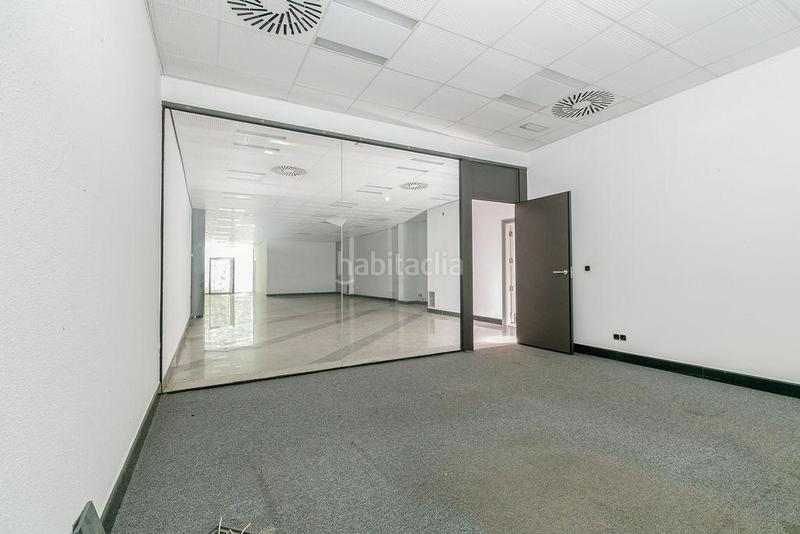 Foto bb2770bf-dd36-4562-a510-0c5645ac55e0. Business premise in calle venezuela 46 in Plaza España - Corte Inglés Vigo