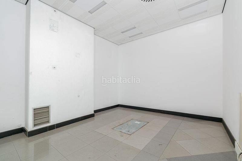 Foto 96070461-d2ae-42f3-8b75-b1c2479e7dcd. Locale commerciale in calle venezuela 46 in Plaza España - Corte Inglés Vigo