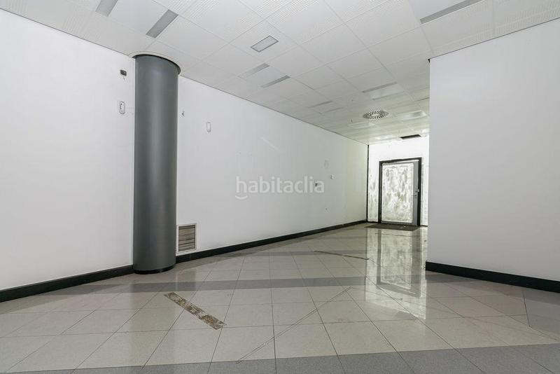 Foto a881f451-c972-4687-b0fc-4e3a85eac5b3. Locale commerciale in calle venezuela 46 in Plaza España - Corte Inglés Vigo