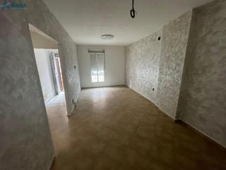 Maison jumelée à Brenes. Venta de adosado en brenes, sevilla