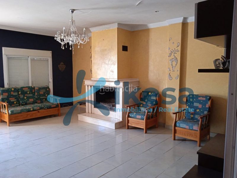 Foto 8f2d82cc-0fd4-4a8b-a4b7-acfc7a414838. Casa amb aparcament a Casariche