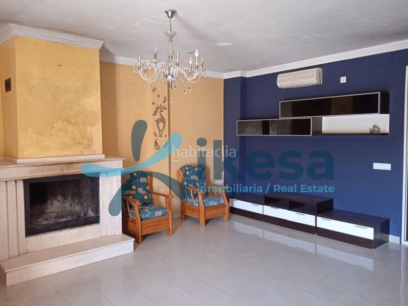 Foto 924cc54b-84b9-4822-adcb-e1d7c9f99795. Casa amb aparcament a Casariche