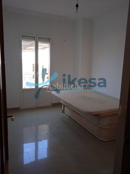 Foto a0472859-b46d-4c45-adbe-b4257933e9dc. Casa amb aparcament a Casariche