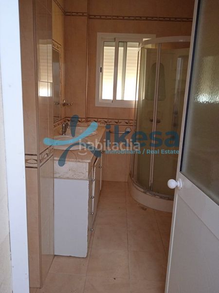 Foto a63bbf0e-cf34-44fb-b703-99f10415fede. Casa amb aparcament a Casariche