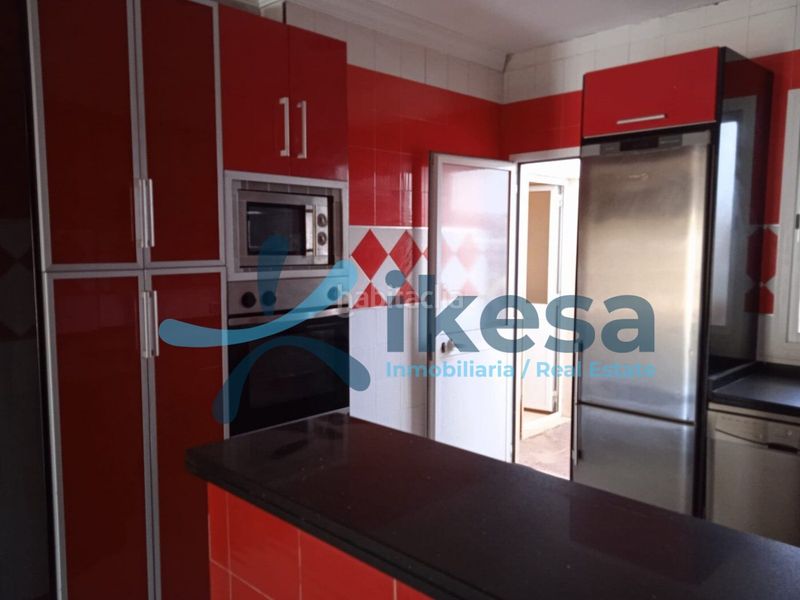 Foto bb5600fc-d90b-416b-9229-f531dbea054c. Casa amb aparcament a Casariche