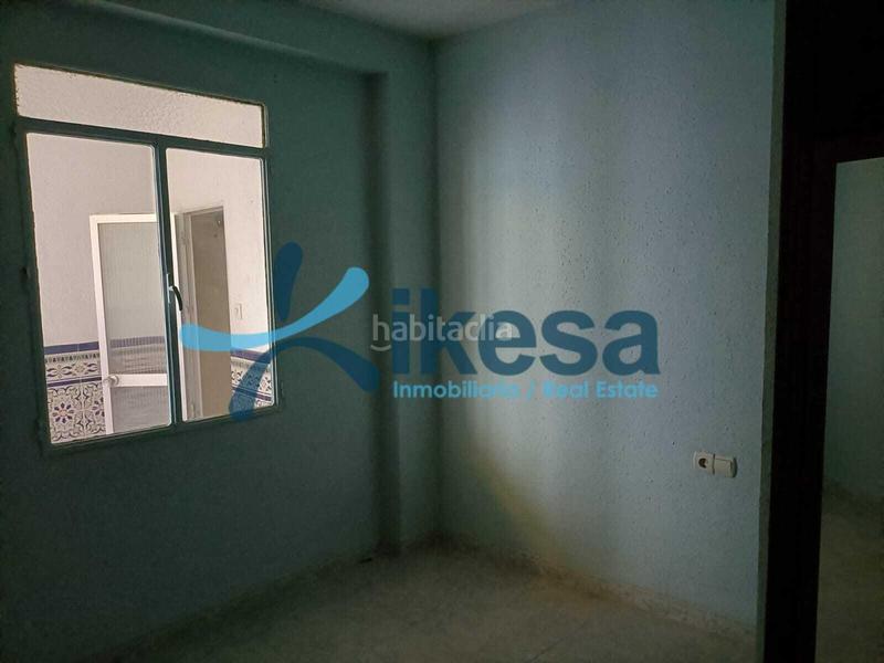 Foto 263417cc-3115-410a-970a-163578cf0cc3. Flat in El Carmen - La Barrera Lucena