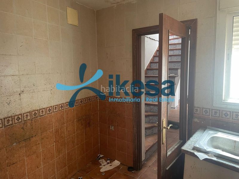 Foto dee4c81b-f005-436a-bb7e-659db2f70900. Planta baixa a Carmona