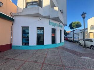 Affitto Locale commerciale in Hornos Púnicos. Oportunidad única de local comercial en san fernando!