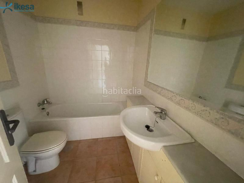 Foto 2c9c8f29-e368-4836-b1fd-964ccaf533dd. Duplex con parcheggio piscina in Islantilla golf Islantilla