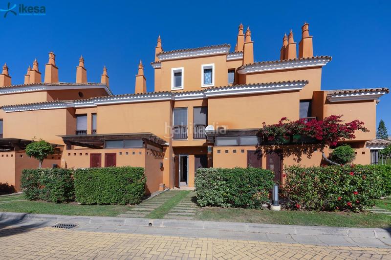 Foto 2d3e4ec4-bac8-4f39-84bb-60c22ad7cec0. Duplex con parcheggio piscina in Islantilla golf Islantilla