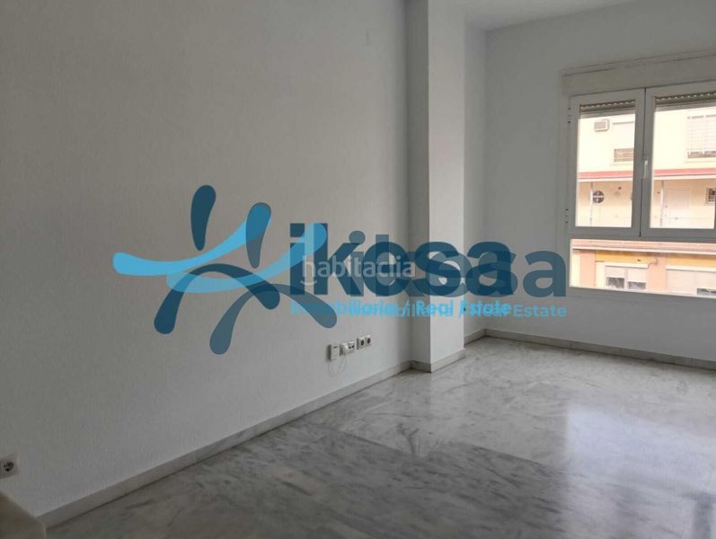 Foto 09bf1802-460b-4ea3-843d-0e99c875c948. Pis a Urbadiez - Entrepuentes Sevilla