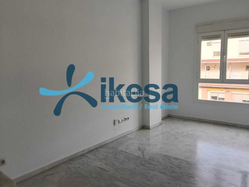 Foto 61b91b80-cdfa-47b4-a639-690f1f185b64. Flat in Urbadiez - Entrepuentes Sevilla