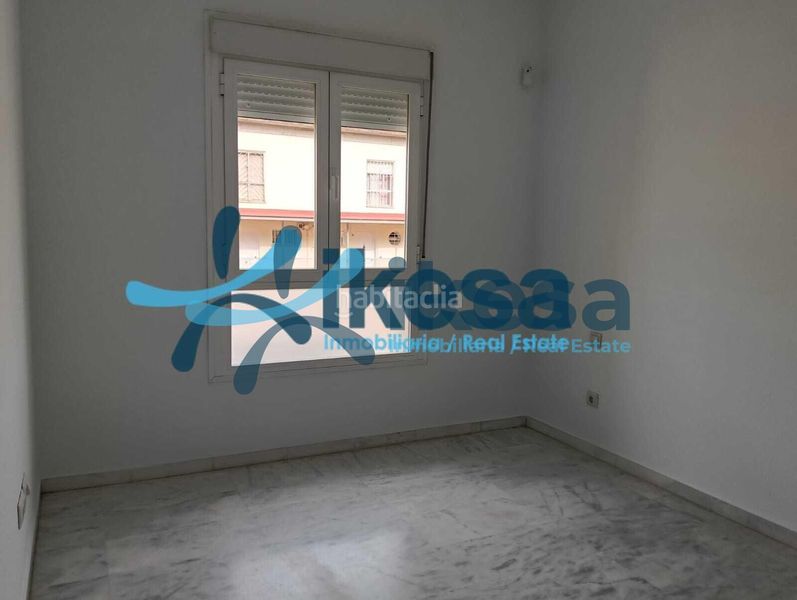 Foto be9ead1e-9a38-4b1f-96da-14bab60baf2c. Pis a Urbadiez - Entrepuentes Sevilla