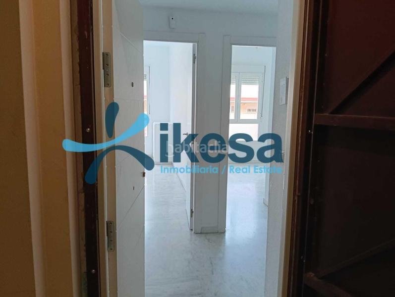 Foto cc248719-456a-4bfe-9232-48227d2fb5a4. Flat in Urbadiez - Entrepuentes Sevilla