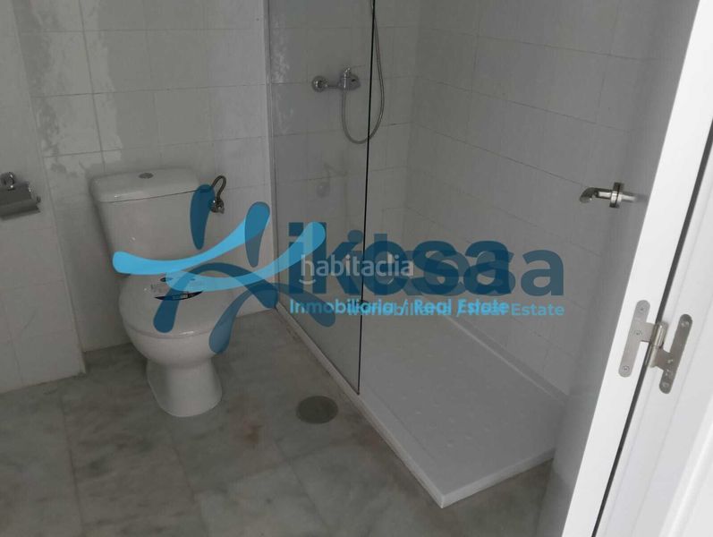 Foto d1fb0d7a-1109-4248-a8ec-9d03269568d0. Pis a Urbadiez - Entrepuentes Sevilla