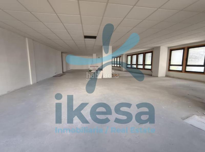 Foto de6e3810-e901-4d86-8d54-9e1128d2104a. Miete büro in Fátima Vigo