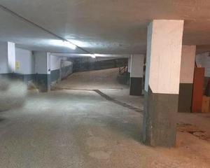 Aparcament cotxe a Zumarraga. Plaza de garaje