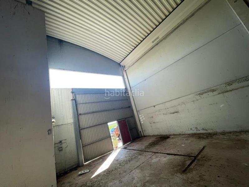 Foto 7dc63b4e-725c-4867-b799-e8f29f757fad. Bâtiment à usage industriel dans Burguillos