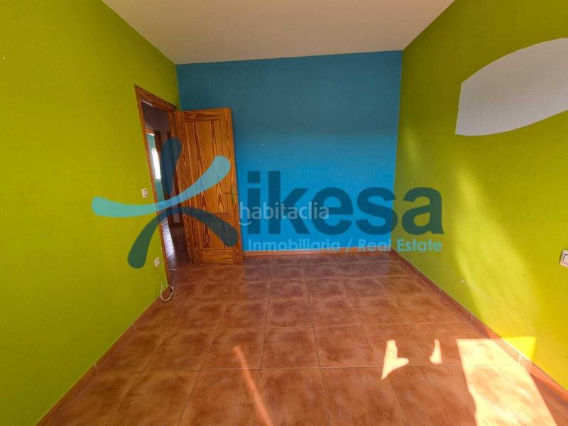Foto 733630ce-88c6-4ff2-ba1e-65fb0b164fe4. Piso venta de piso granada en Ugíjar