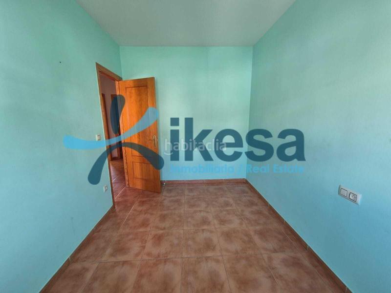 Foto e651e7ff-904d-4bdc-adcb-4afe1488f86f. Piso venta de piso granada en Ugíjar