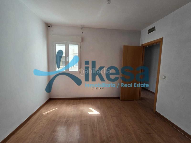 Foto ba415f4f-e4fd-45d0-a5e3-6b5b9a8857bf. Piso venta de piso granada en Santa Fe