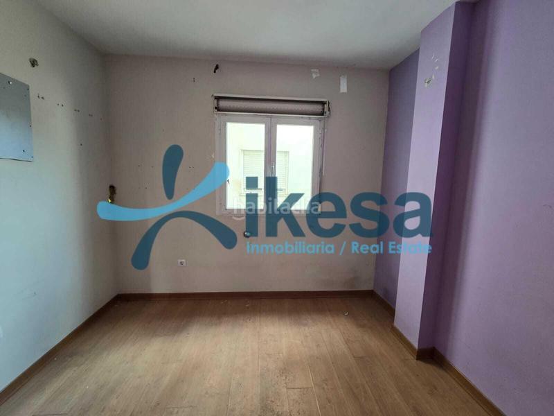 Foto dba5db05-6fb8-4122-8c42-90e31e571f42. Piso venta de piso granada en Santa Fe