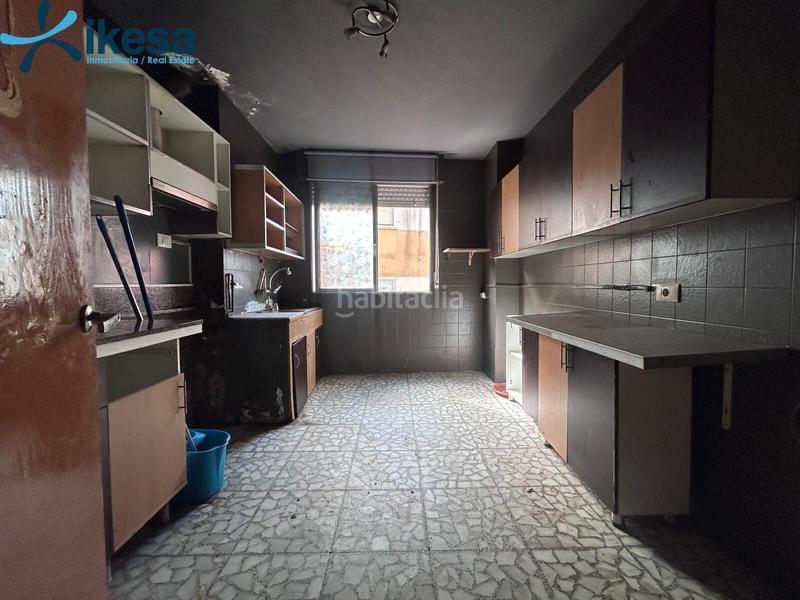 Foto 38964dc4-62e9-42b5-a5a1-e341bd6d84af. Piso en calle daniel castelao 29 ocasión! piso en Moaña