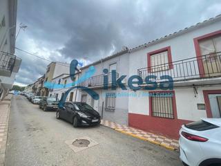 Casa adossada a Navas de San Juan. Venta de casa en navas de san juan  jaén