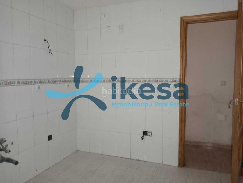 Foto 24543c11-eea4-4527-a63a-54de05766d6a. Casa adossada a San Felipe - El Almendral - La Merced Jaén