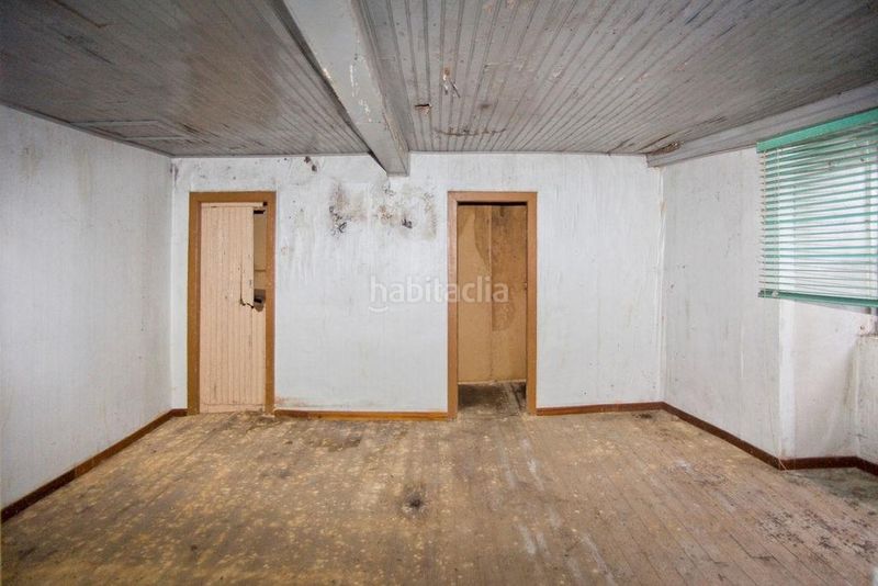 Foto 61371b11-b8cb-4d0f-83e8-d49fe1ae7dc0. Casa en lugar tellado 48 chalet independiente en venta, lg tellado, castrelo de miño, ourense. para reformar en Ramirás