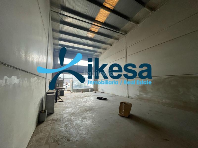 Foto bae34b47-5e13-4a86-a77c-6ba822e97a5d. Nave industrial nave en venta calle etologia en San Jerónimo - La Bachillera Sevilla