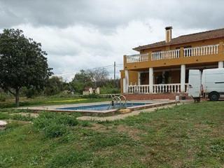 Chalet en Carmona