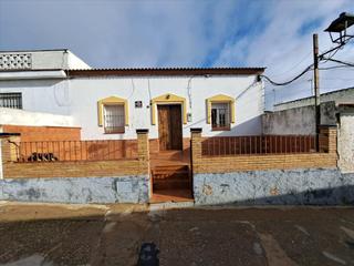 Xalet a Calañas