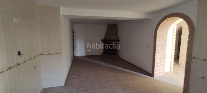 Foto 4eeed128-99bd-40ae-b18e-e875a46a0a12. Casa a Castilléjar