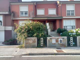 Casa adossada a Vilalonga