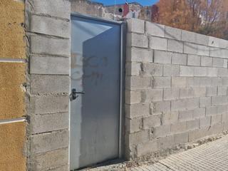 Terrain résidentiel à Calle calle jardines 27. Solar urbano en chiclana  ideal para vivienda unifamiliar o prom