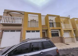 Semi detached house in La Gangosa