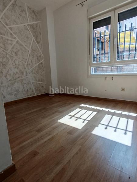 Foto 41c6864f-0b75-4075-97ea-69fedbc9a2b2. Piso acogedor piso en planta baja en vallecas ideal para parejas o inversores en Madrid