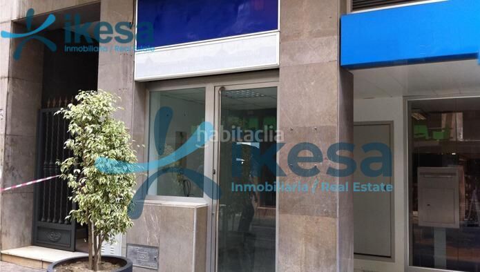 Foto ce5daaf9-7a1a-4c08-bb29-e03f9a18050e. Local comercial a Centro Huelva