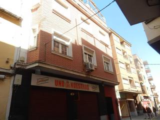 Etagenwohnung in Tres Olivos-La Piedad