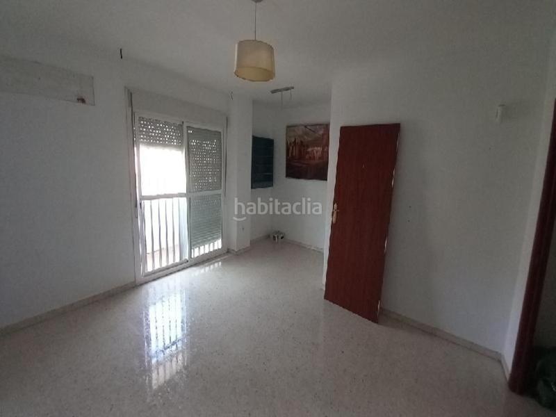 Foto fa156052-6489-4307-abdc-e5971700febe. Planta baixa amb aparcament a Aljamar Tomares