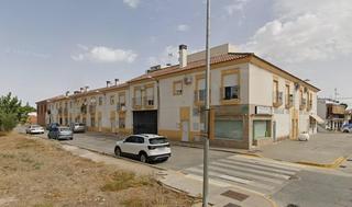 Chalet à Carlota (La). Venta de chalet sin posesión en la carlota córdoba