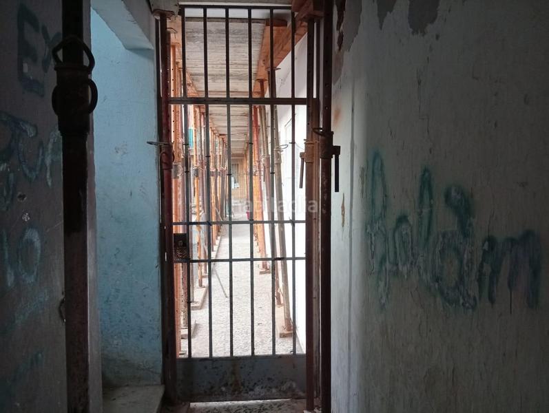 Foto f6595799-9366-4fb7-a82a-da7c894e5293. Pis a La Chanca - Pescadería Almería