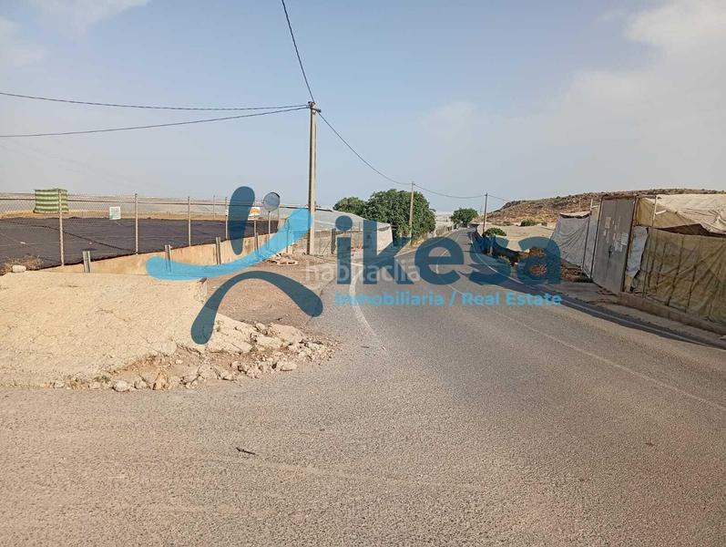 Foto e95aa951-c01d-4aa9-b78b-7b14c7d2bf60. Casa adossada a Ejido centro Ejido (El)