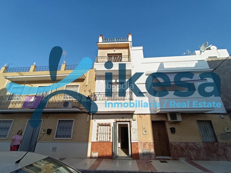 Foto cd1c38fd-6b18-41b3-a7b4-b799b3f50f51. Casa adosada en Algaba (La)
