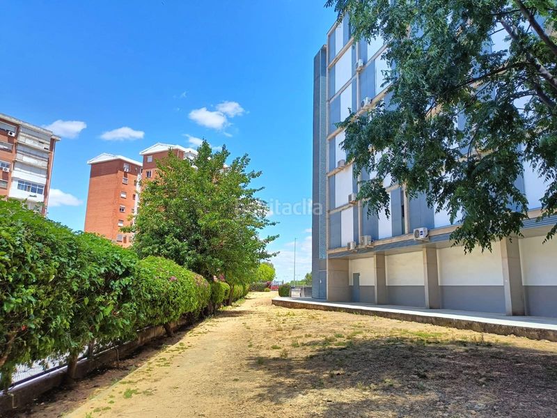 Foto 8d399b9b-1c2a-4881-b564-c2a45295336f. Pis amb aparcament a Palmete Sevilla