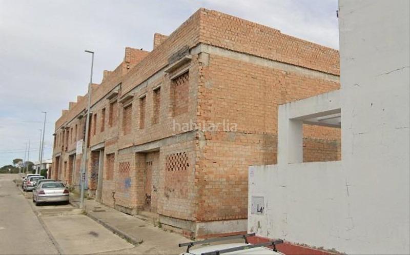 Foto 921050c7-1688-42fd-9f3f-65c845fb91de. Casa adosada oportunidad de inversión en Centro Puerto Real