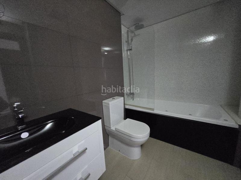 Foto 1673b38a-9c29-45ff-bb10-85e690014d70. Piso  . primera línea de playa. en Sanxenxo pueblo Sanxenxo