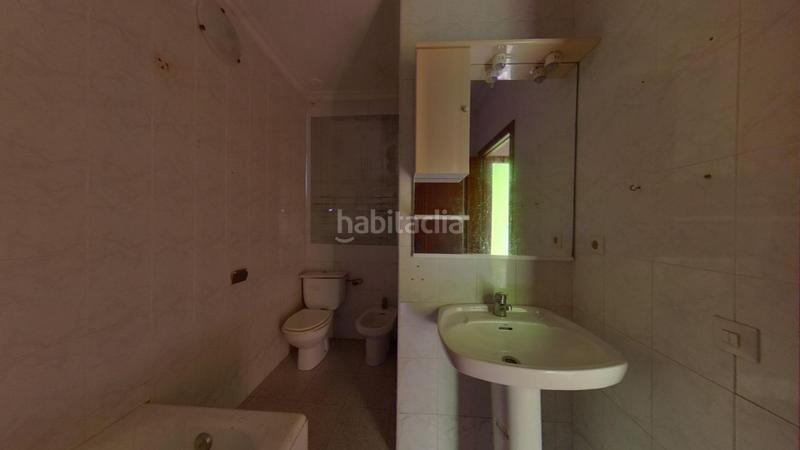 Foto c7c05af3-ae40-4de1-bcee-ad77a43d8c2d. Piso amplio piso en bajadilla, una oportunidad única! en Algeciras