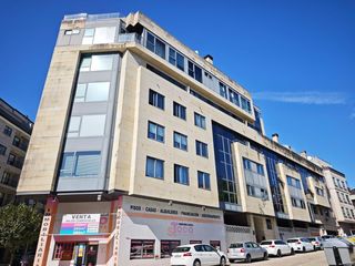 Etagenwohnung in Castiñeira 32. Amplio y luminoso piso en ponteareas  oportunidad única